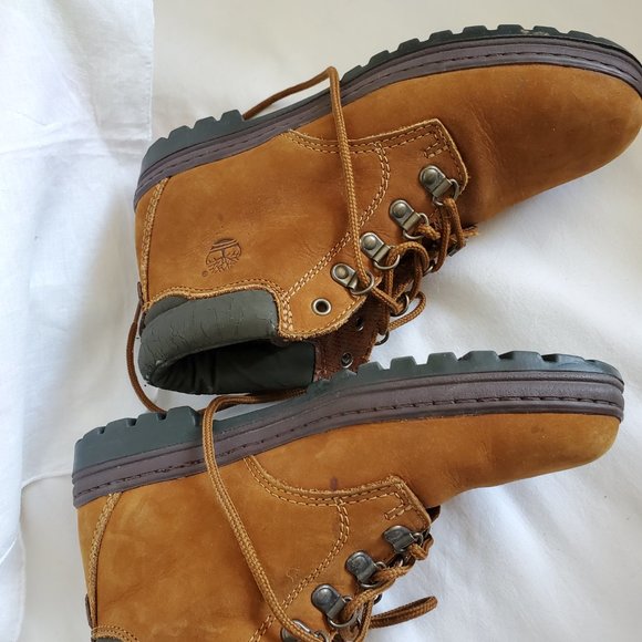 Woman's Timberland sz 8~SALE - Picture 4 of 6